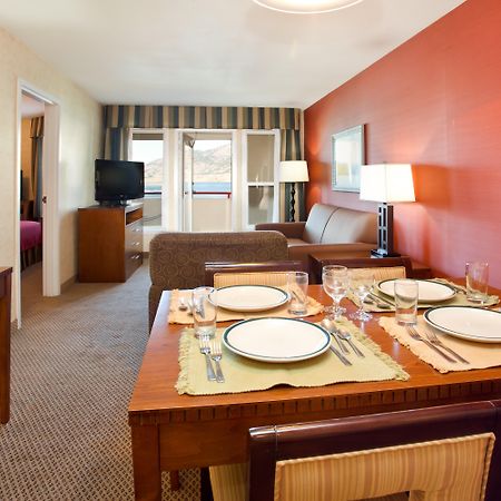 Holiday Inn Hotel & Suites Osoyoos By Ihg חדר תמונה