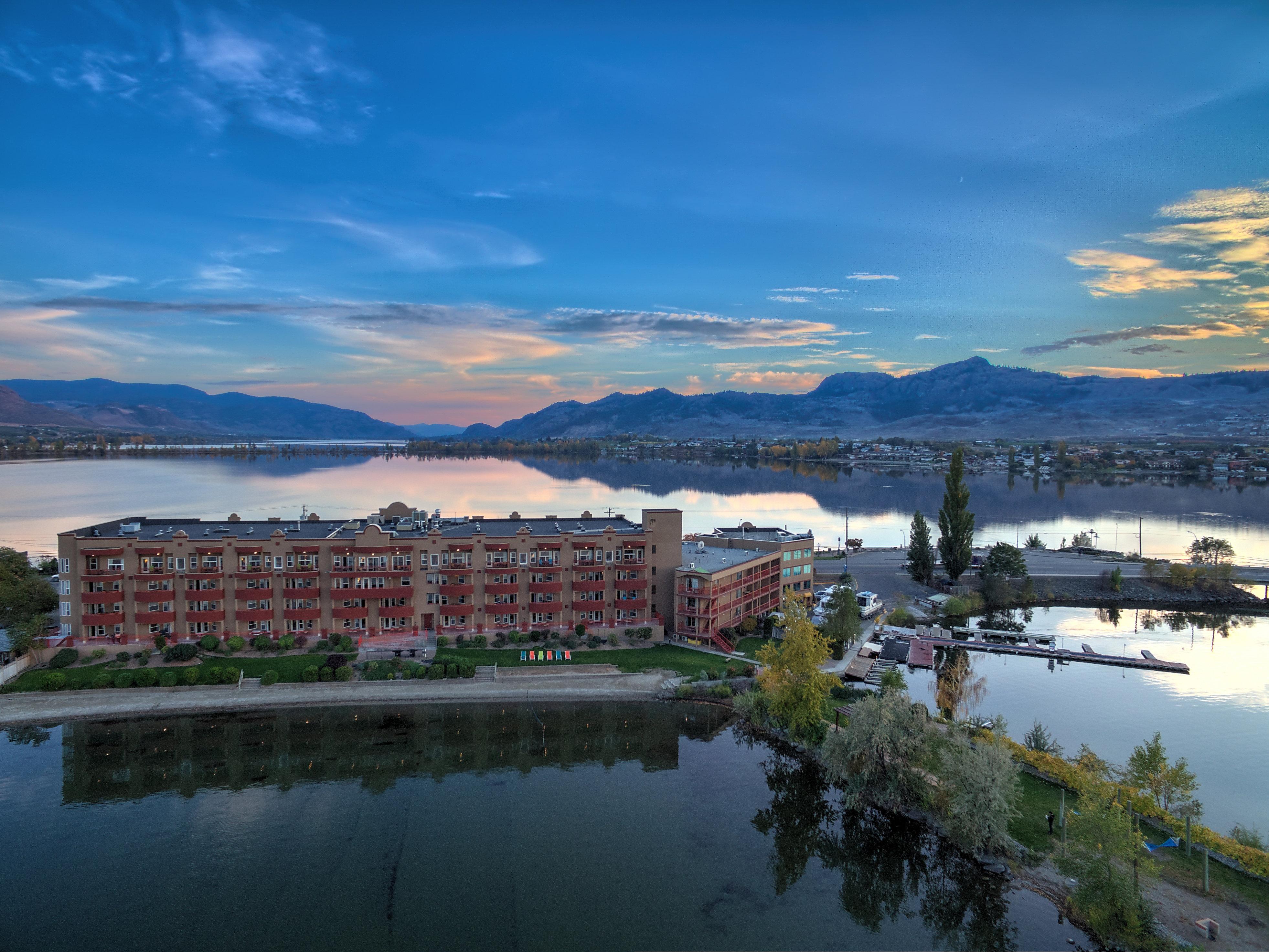 Holiday Inn Hotel & Suites Osoyoos By Ihg מראה חיצוני תמונה